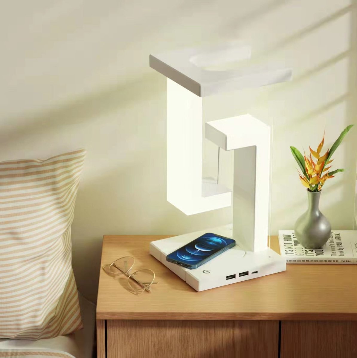 Lampada Anti-Gravity con caricatore wireless
